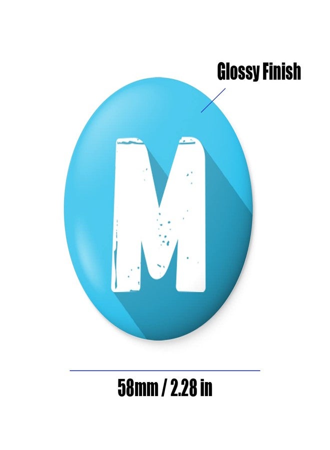 التر إيغو شارة زر حرفية من الأبجدية من alterEgo مع دبوس أمان في الخلف (قطر 58 مم) (M) - Image 2